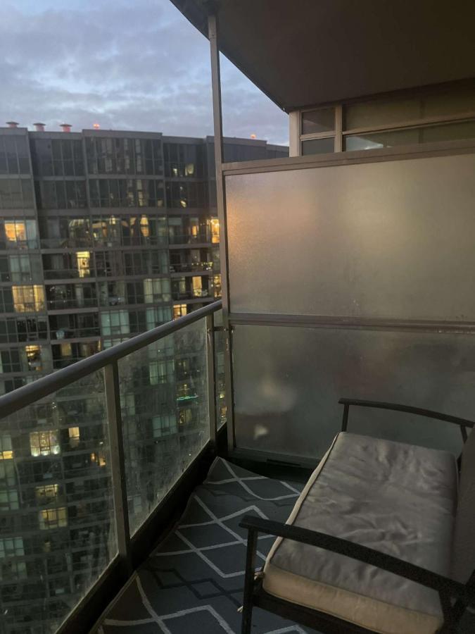 Cozy Fort York Condo Торонто Екстер'єр фото