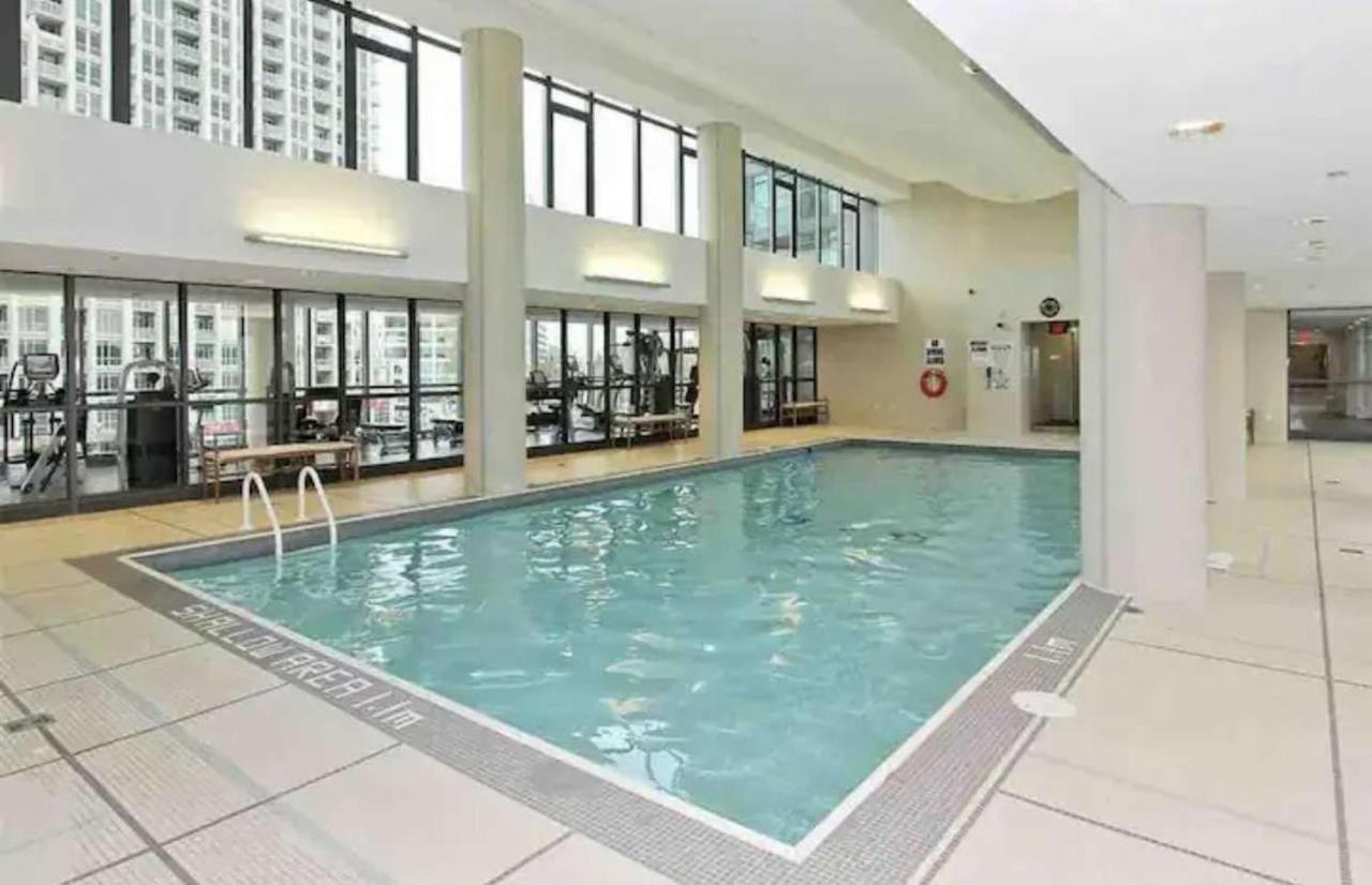 Cozy Fort York Condo Торонто Екстер'єр фото